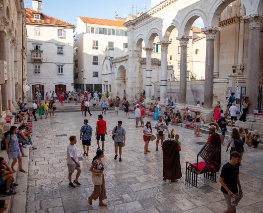 Diocletians-Palace-Square-Blog-Section-Image