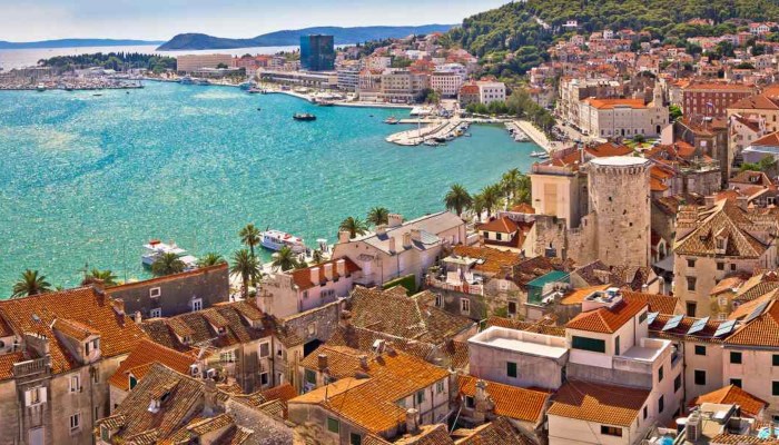 Hvar-Town-xy