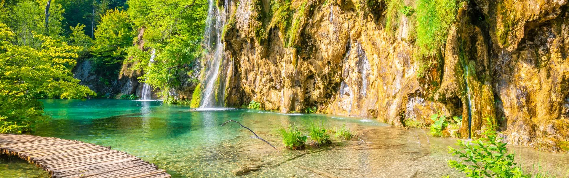 Plitvice-Lakes-National-Park-Blog-Banner-1