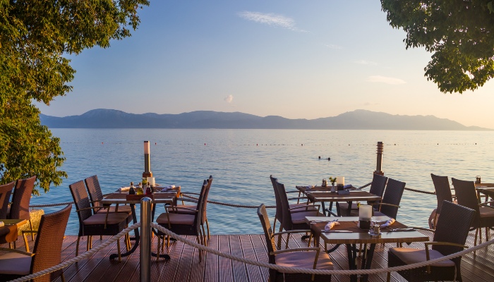 Sea-bar-in-Croatia