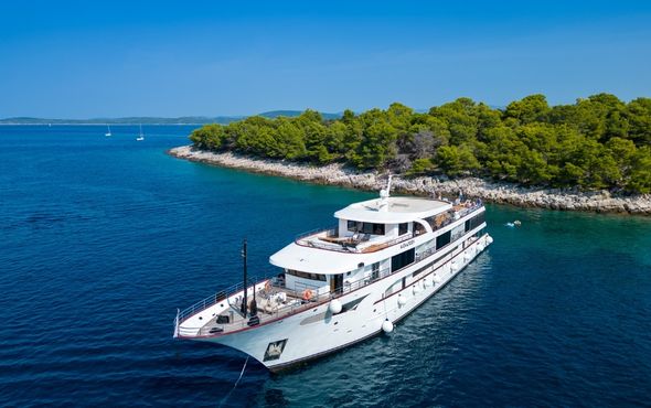 Drone image of Memories cruise ship