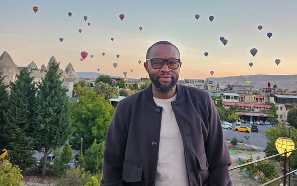 Muno, hot air balloons