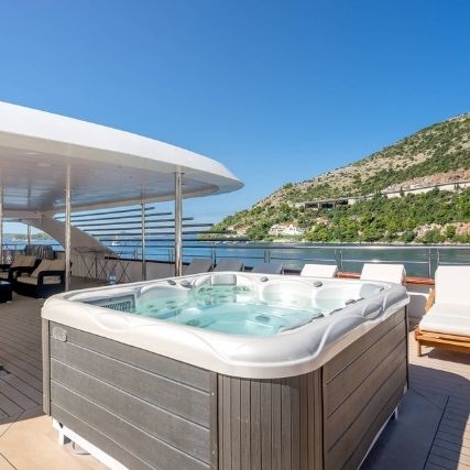 Ambassador-Hot-Tub