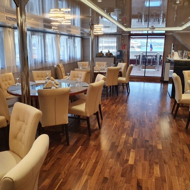 Ambassador-Restaurant