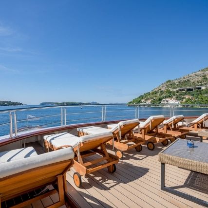Ambassador-Sundeck