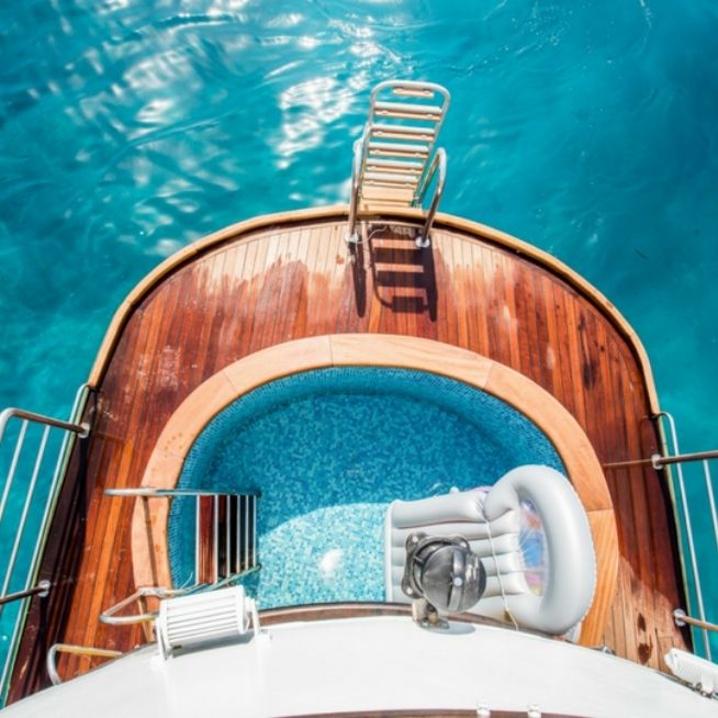 MS-Arca-Swimming-Deck