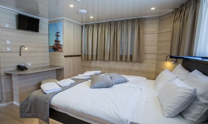 MS-Desire-Cabin