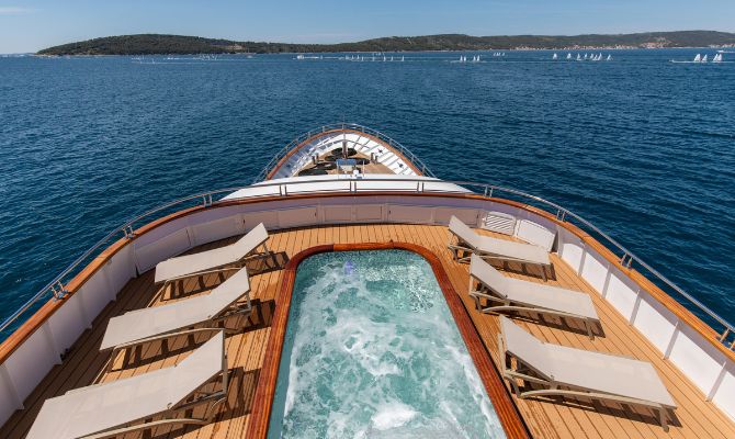 MV-Adriatic-King-Facilities