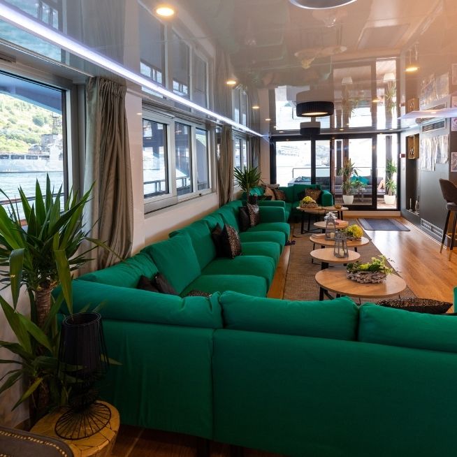 MV-Antaris-lounge
