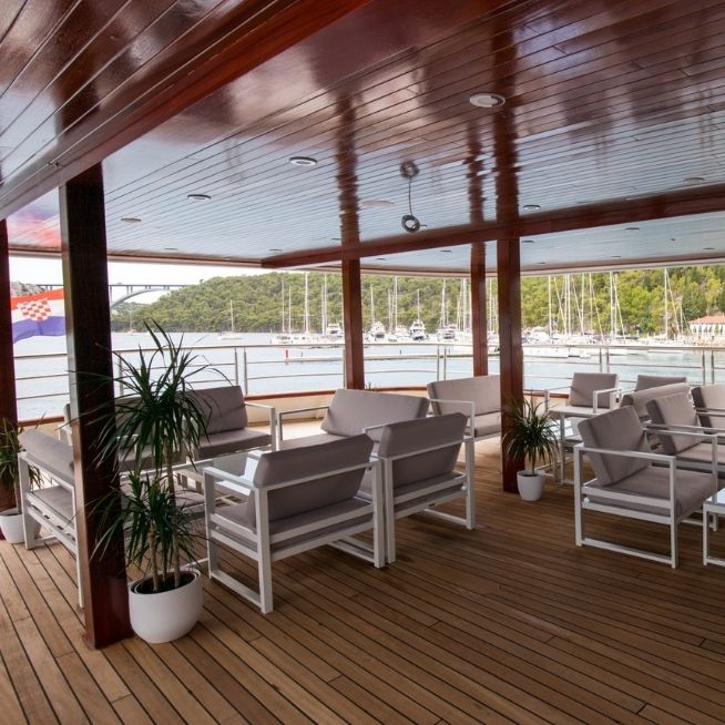 MV-New-Star-Lounge-Area