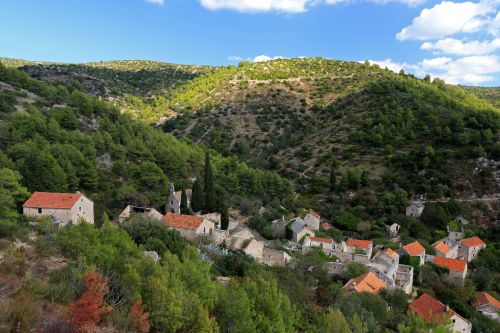 Malo-Grablje-Countryside-Hvar