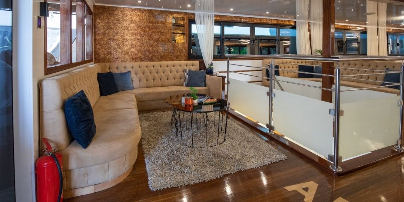 MS Adris Inside