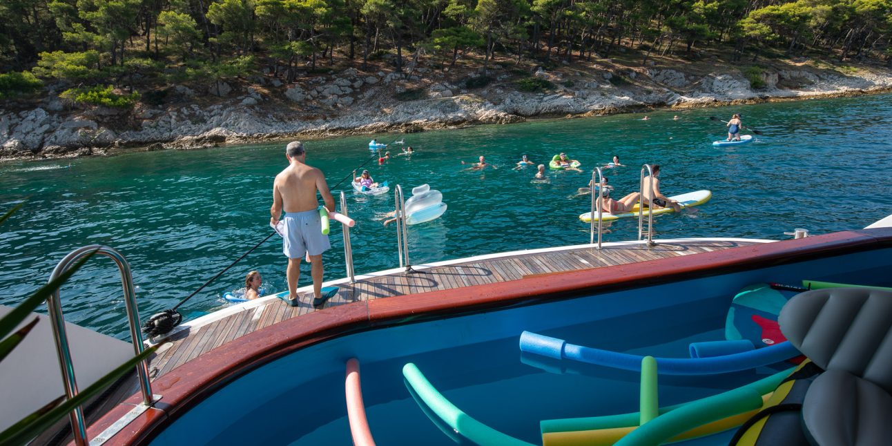 MV Memories Ship swim stop